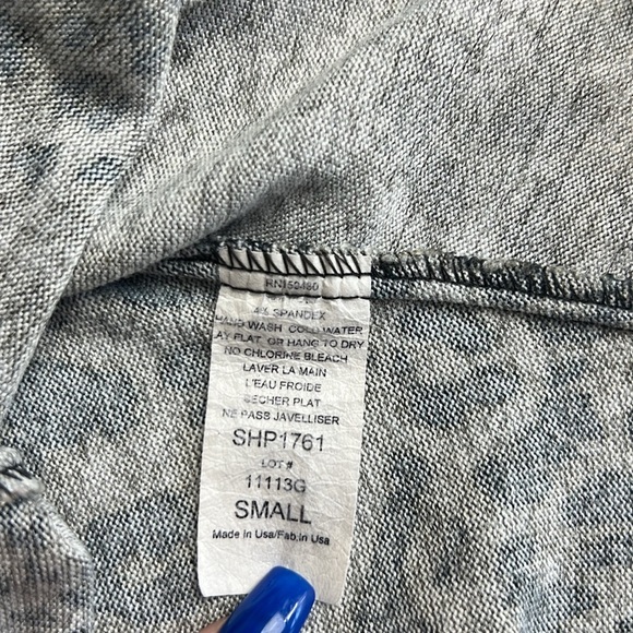 Elan Dolan sleeve fitted waist, Boat neck animal print top - Picture 8 of 11